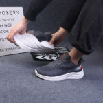 Men's stylish Shoes Spring Boys Sports Shoes Breathable Shoes Running All-match Explosions Lightweight Sole Student New Soft Sole - Image 2